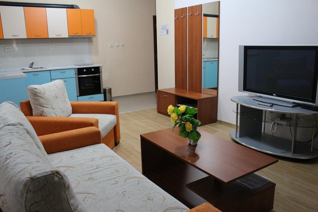 Provans Famili Hotel Letnitsa 외부 사진